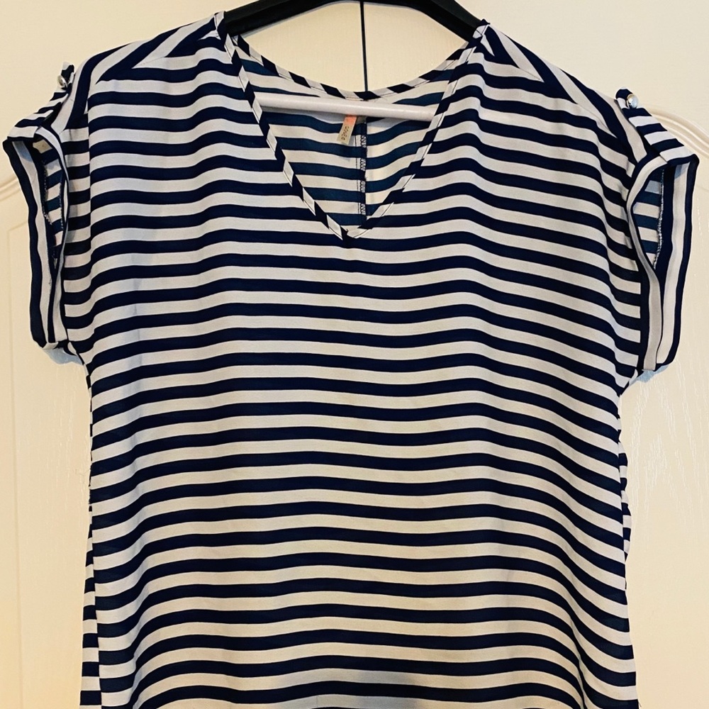 Stripped Blouse - Picture 2 of 2